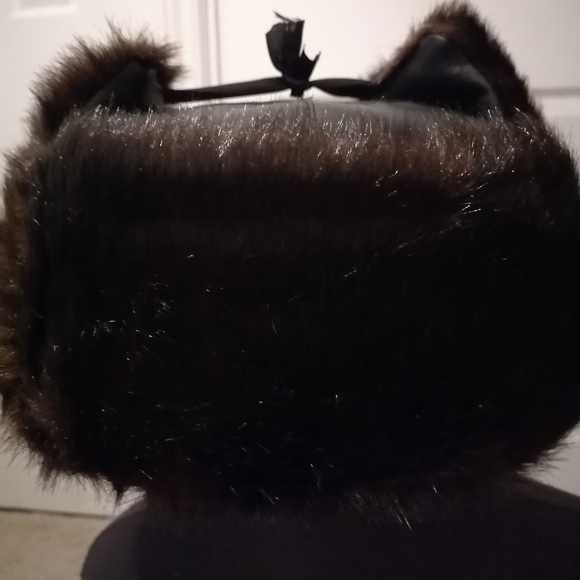 Men winter hat - Picture 2 of 3